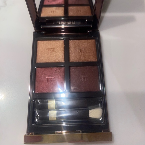 Tom Ford eye color quad in 04 Honeymoon - Picture 10 of 10